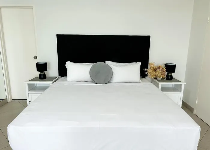 Stay At Hotel Steyne
